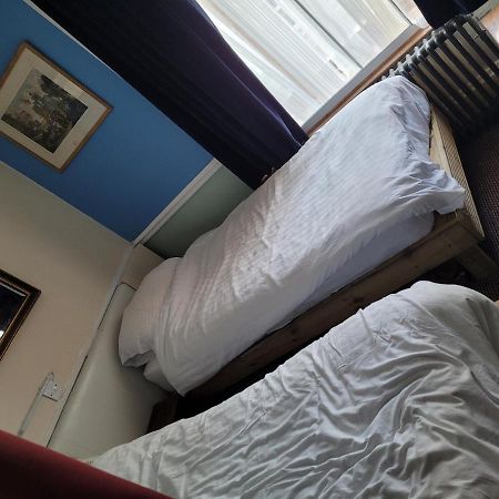 Les Fleurs Accommodation 多佛尔 外观 照片