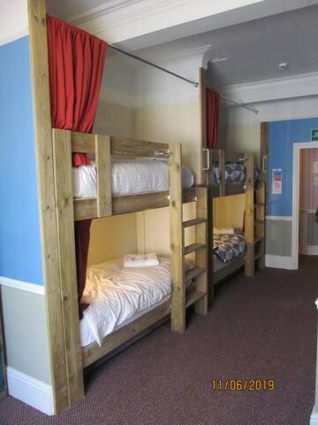 Les Fleurs Accommodation 多佛尔 外观 照片