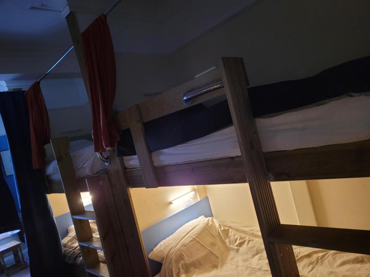 Les Fleurs Accommodation 多佛尔 外观 照片